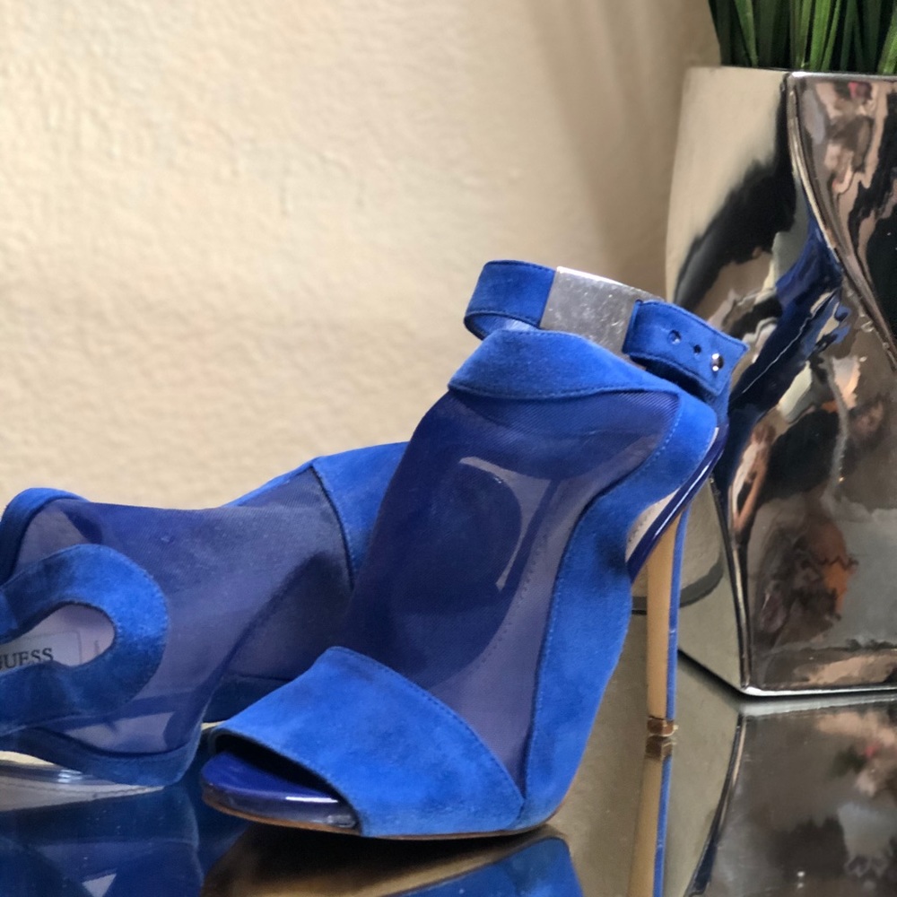Beautiful Blue Sexy Heel w/ ankle strap